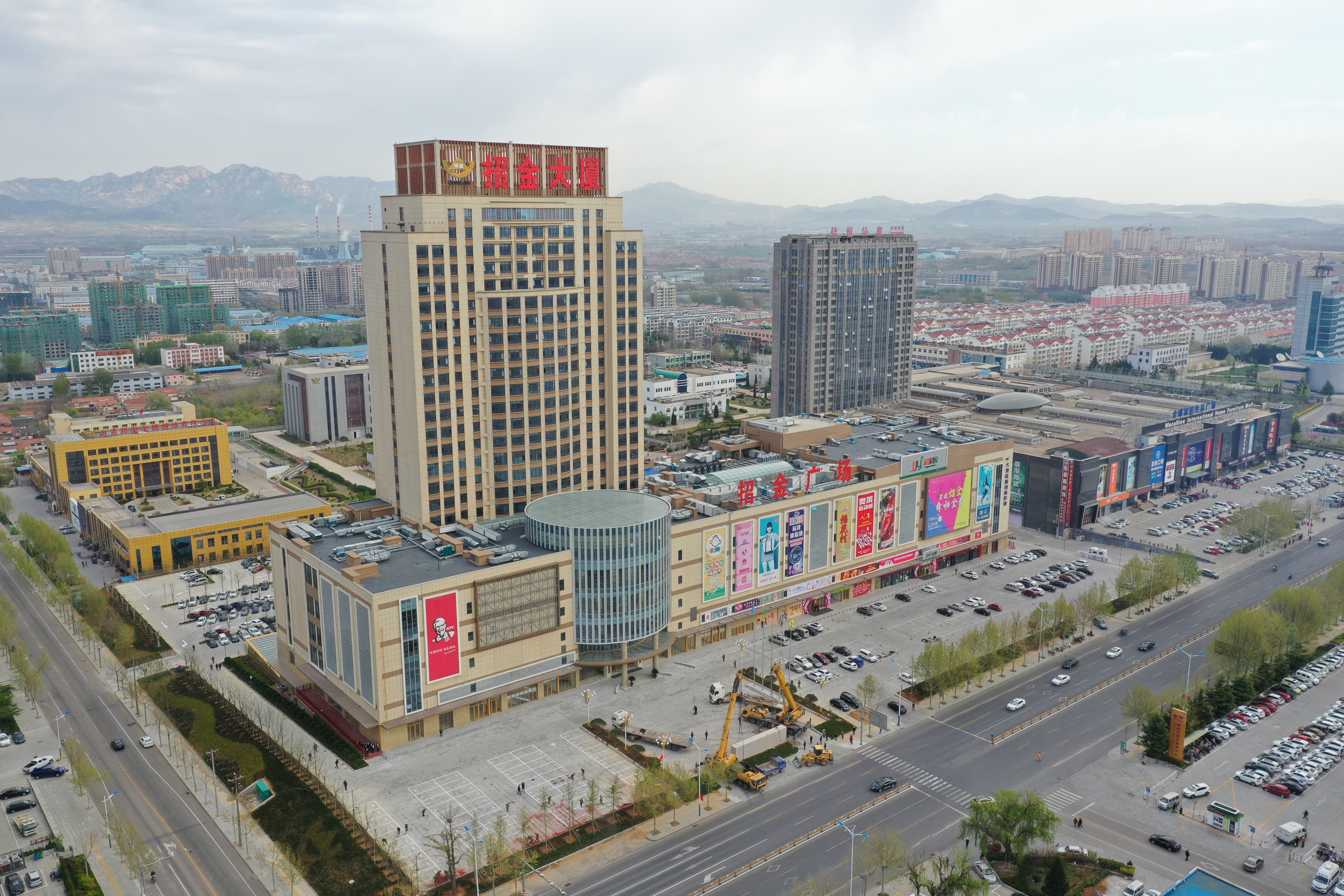 William希尔官网入口大厦航拍.jpg